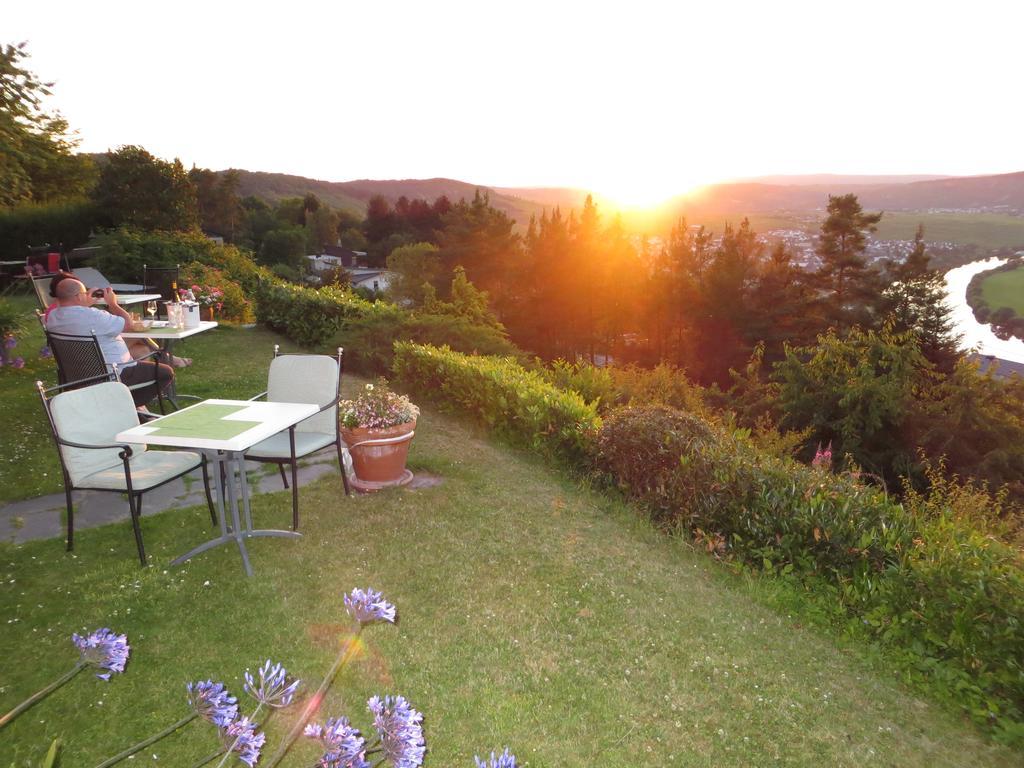 Gaestehaus-Weingut Loersch Leiwen Luaran gambar