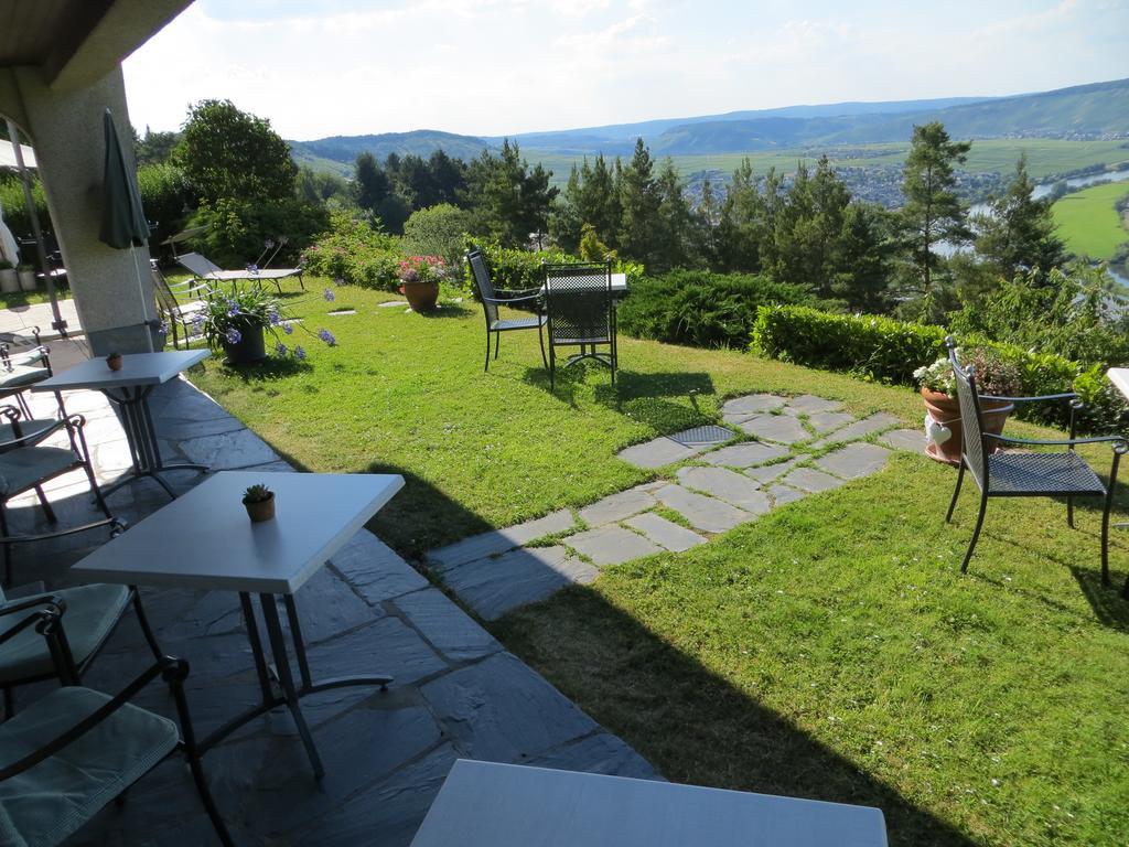 Gaestehaus-Weingut Loersch Leiwen Luaran gambar